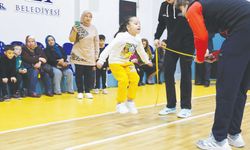 ‘Çocuklar eğitim hayatı boyunca desteklenmeli’