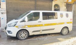 Sokak ortasında bıçaklar hava uçuştu!