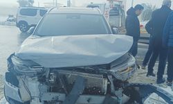 Kazada yaralan 3 kişi hastanede!