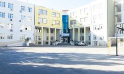 Şehir eşkıyası, öğretmen ve okul müdürüne saldırı kalkıştı!