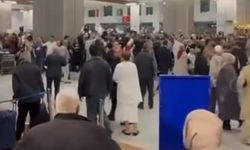 Yolcular arasında çıkan kavgayı polisler müdahale etti