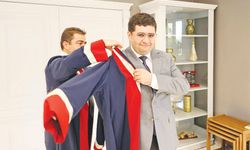 Ahmet Uluşan doçentlikten profesörlüğe yükseldi!