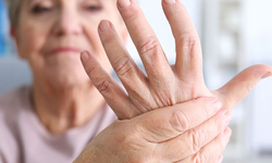 ‘Proloterapi kronik ağrılarda ameliyatsız tedavi imkanı sunuyor’