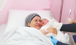 ‘Yeni aile yılının ilk bebeği’