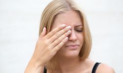 ‘Görme alanında daralma, göz içi basıncının artmasından kaynaklanıyor’