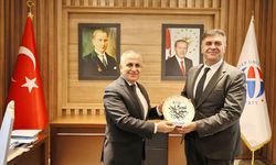 ‘Üniversiteyle iş dünyası arasında işbirliği şart’