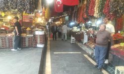 TURİSTLER FİYATLARDAN ŞİKAYETÇİ!