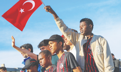 ‘MİLLİ TAKIMIN YANINDAYIZ!’