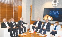 ‘İhracatçılar kalkınmanın lokomotifi’
