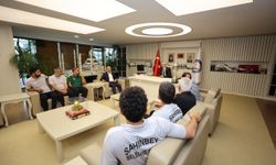 ‘ŞAMPiYONLUK KUPASINI EViMiZE GETiRDiK’