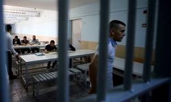 ‘Koğuşlarda dönüşümlü uyku ve hijyen krizi patlak veriyor’