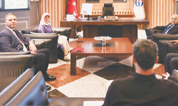 ‘Topluma yararlı projeler üretmeliyiz’