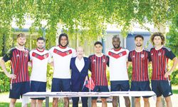 8 YENİ FUTBOLCU TAKIMDA YERİNİ ALDI