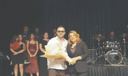 ‘Sanat eğitimi sahne deneyimiyle destekleniyor’