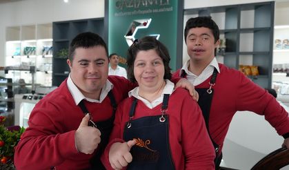 Gaziantep'te Down Sendromlu Bireyler hem çalışıyor hem de mutlu oluyor