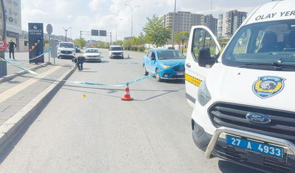 Kız arkadaşıyla birlikte taksiciyi rehin alan silahlı maganda gözaltında!