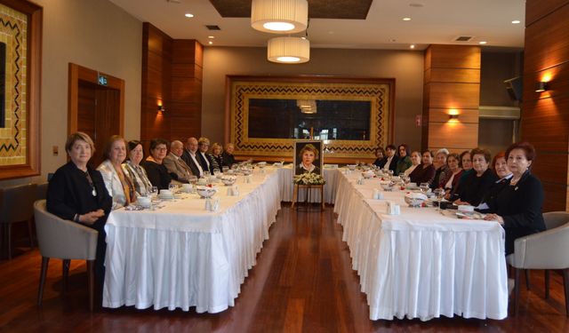 GKV’DAN EMEKLİ ÖĞRETMENLERDEN ANLAMLI BULUŞMA