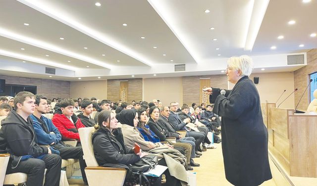 ‘Bilim, üniversite içinde sınırlı kalmamalı’