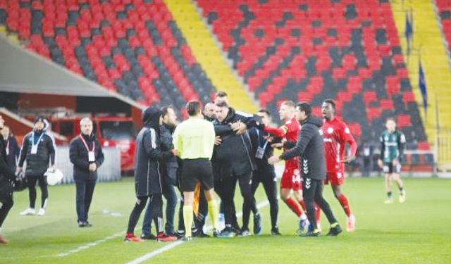 ‘Kırmızı kart sonrası kendime hakim olamadım’