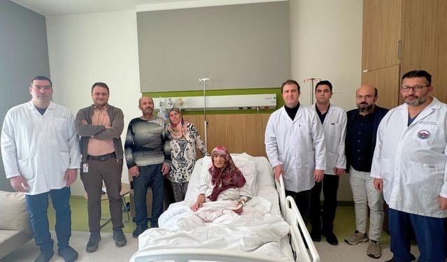 ‘4,5 kiloluk tümörü başarıyla çıkardık’