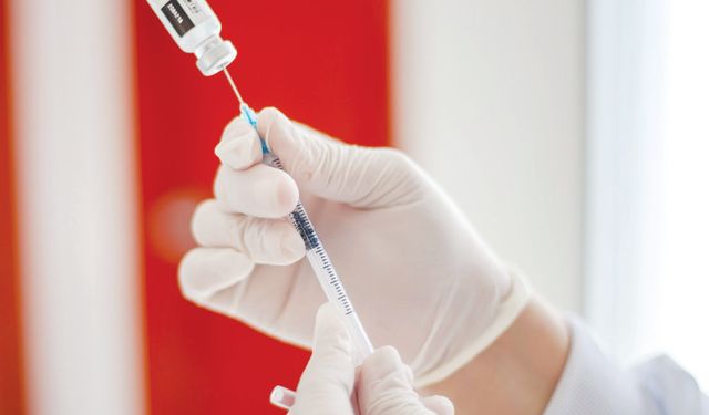 ‘Aşı hayati önem taşıyor!’