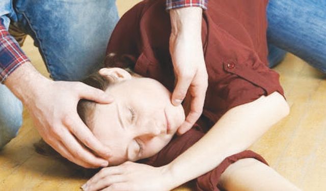 ‘Dirençli epilepsi tanısı alan hastalarda ilaç tedavilerinin yeniden düzenlenmeli’