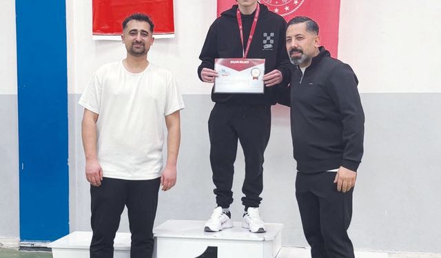 Eskrimde başarıyı yaladık!