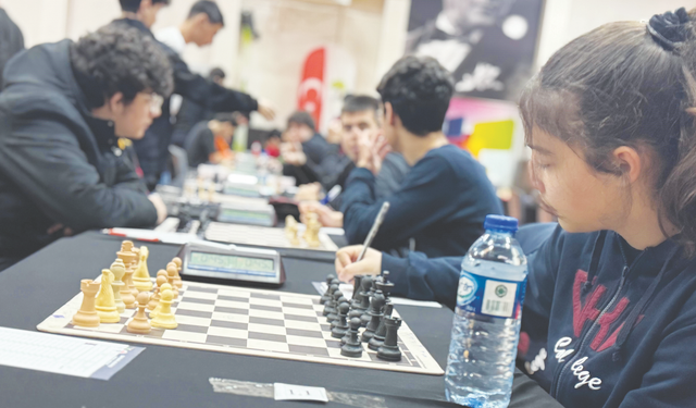 Zeki hamleler takdir topladı!