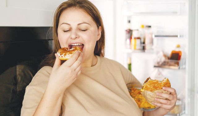 ‘Aşırı yemek tüketiminden uzak durulmalı’