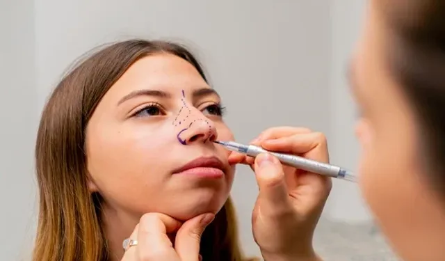 ‘Burun eti ameliyatları, hastaların rahat nefes almasını sağlıyor’