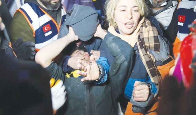 ‘Depremin unutulmamasını istiyorum’
