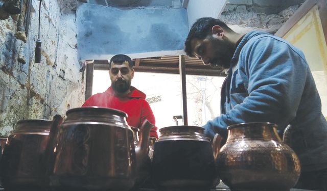 Kalay ustalarının bayram mesaisi sürüyor