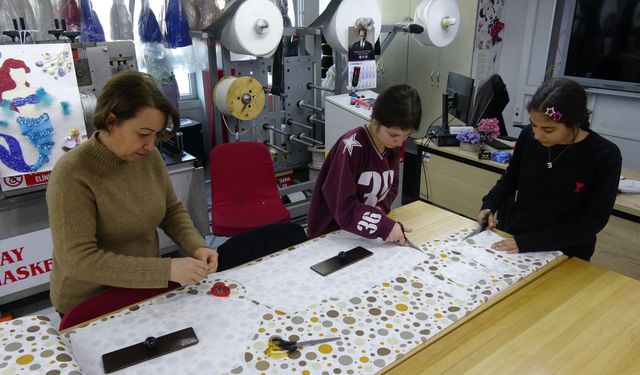 ‘Geleceğin modacılarını yetiştiriyoruz’