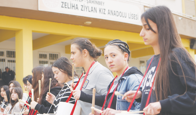 Atıklar sanata dönüşüyor