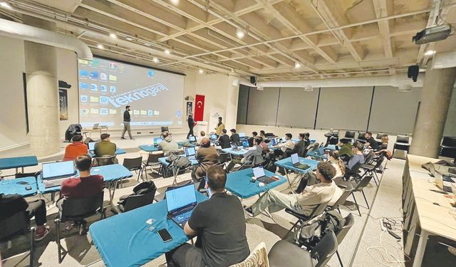 Üretim ve proje geliştirme odaklı eğitimler gerçekleştiriliyor!