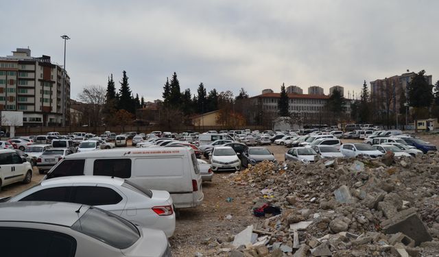 YIKILAN HASTANE ALANI OTOPARK OLDU