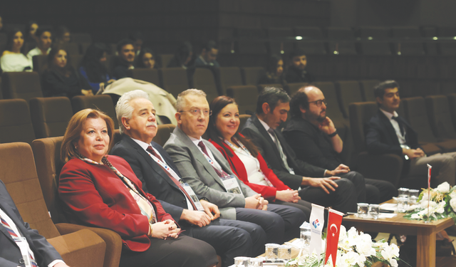 ‘Sağlık alanında güncel gelişmeleri takip ediyoruz’