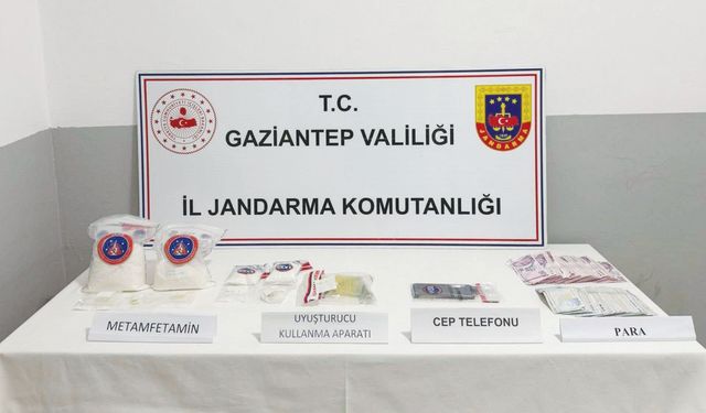 Uyuşturucu tacirlerine şok baskın!