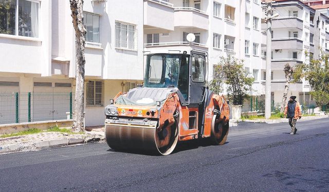 Asfalt çalışmaları devam ediyor