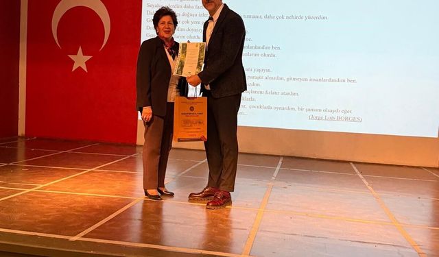 ‘Çocuklarla kurulan iletişimde duyguların sağlıklı bir şekilde ifade edilmeli’
