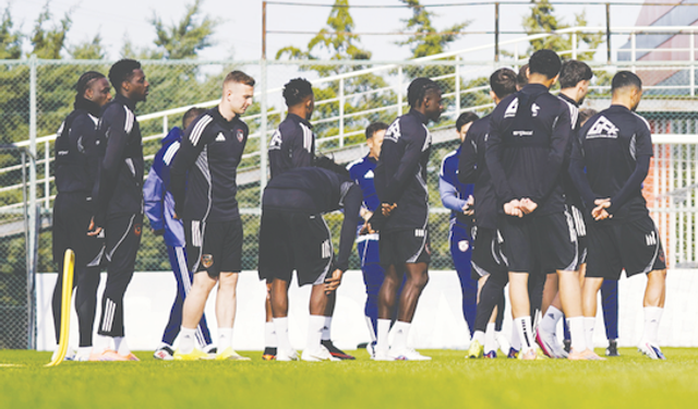 GAZiANTEP FK LiGDE ÜST SIRALARA ÇIKMAK iSTiYOR