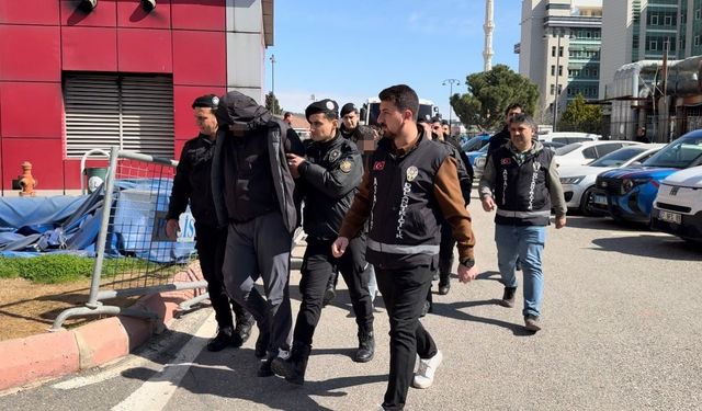 GAÜN öğretim görevlisinin de bulunduğu 10 kişi cezaecinde!