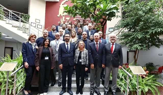 ‘Öğrencilere sunulan hizmet kalitesini artırmalıyız’