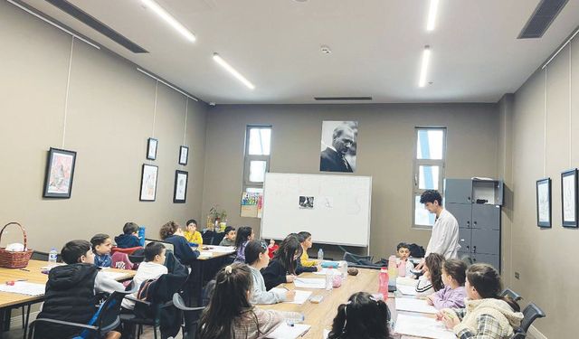 ‘Profesyonel sanat yolculuğuna sağlam bir temel oluşturuyoruz’