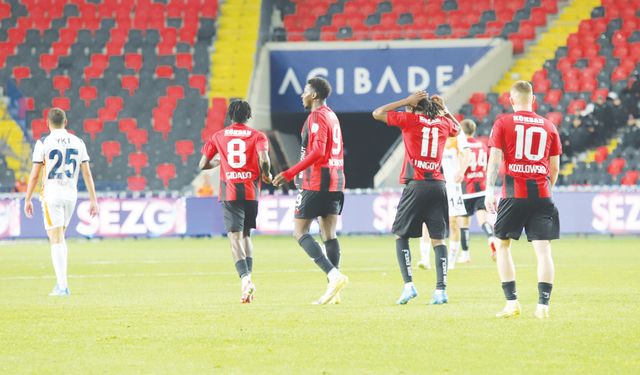GAZİANTEP FK ZORLU SEZONDA AYAKTA KALMAYI BAŞARDI