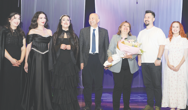 ‘Gençlerin sanatla kurduğu bağ gurur verici’