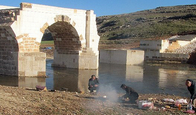 ‘Septimius Severus Köprüsü sahipsiz kalmamalı’