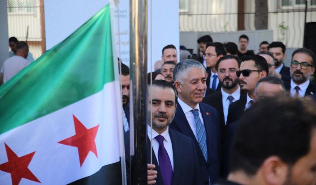 ‘Türkiye, Suriye'nin yeniden inşası için yoğun çaba sarf etmekte’