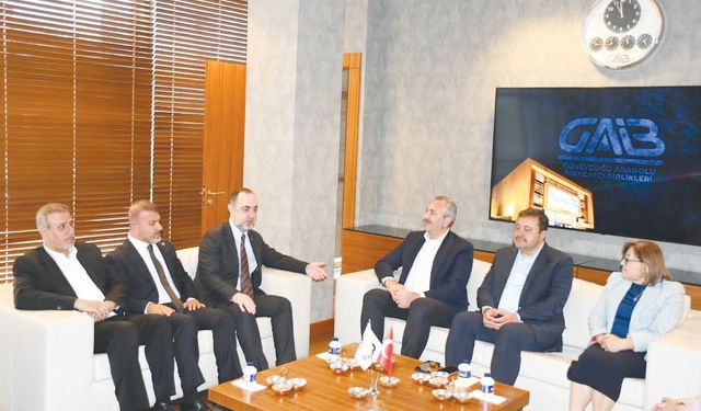 ‘İhracatçılar kalkınmanın lokomotifi’