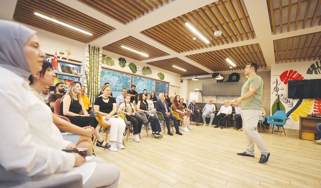 ‘Gençlerin hayalleri bize yol gösteriyor’